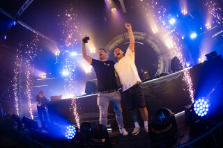 Hard Boat Festival by Wanyama-photo LR-14778