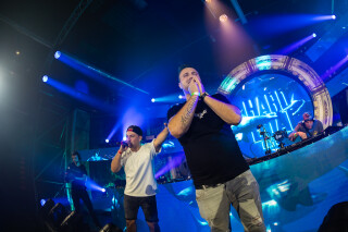 Hard Boat Festival by Wanyama-photo LR-15484