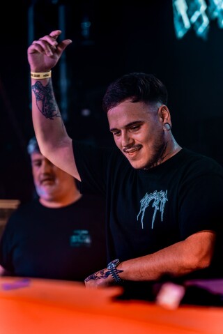 20250406-2F2A1037-min