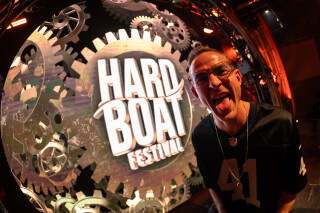 Hard Boat Festival by Wanyama-photo LR-13955