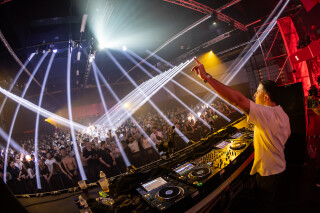 Hard Boat Festival by Wanyama-photo LR-16648