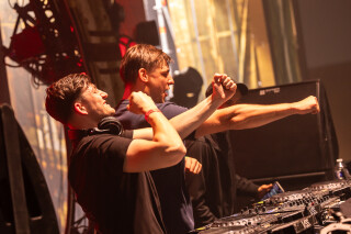 Hard Boat Festival by Wanyama-photo LR-21371