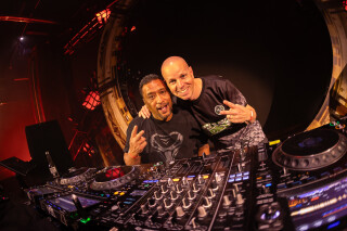 Hard Boat Festival by Wanyama-photo LR-13992