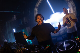 Hard Boat Festival by Wanyama-photo LR-14496