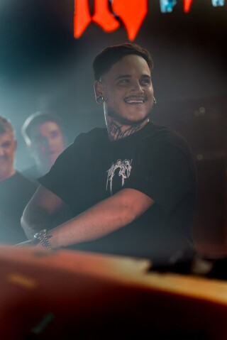 20250406-2F2A1160-min