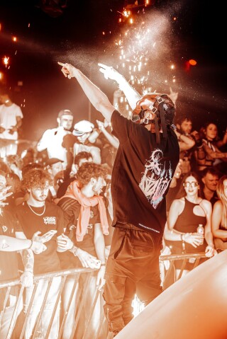 20250406-2F2A2425-min