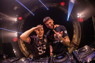 Hard Boat Festival by Wanyama-photo LR-17964