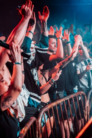 20250406-2F2A0402-min