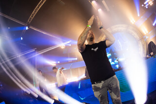 Hard Boat Festival by Wanyama-photo LR-15489