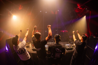 Hard Boat Festival by Wanyama-photo LR-17756