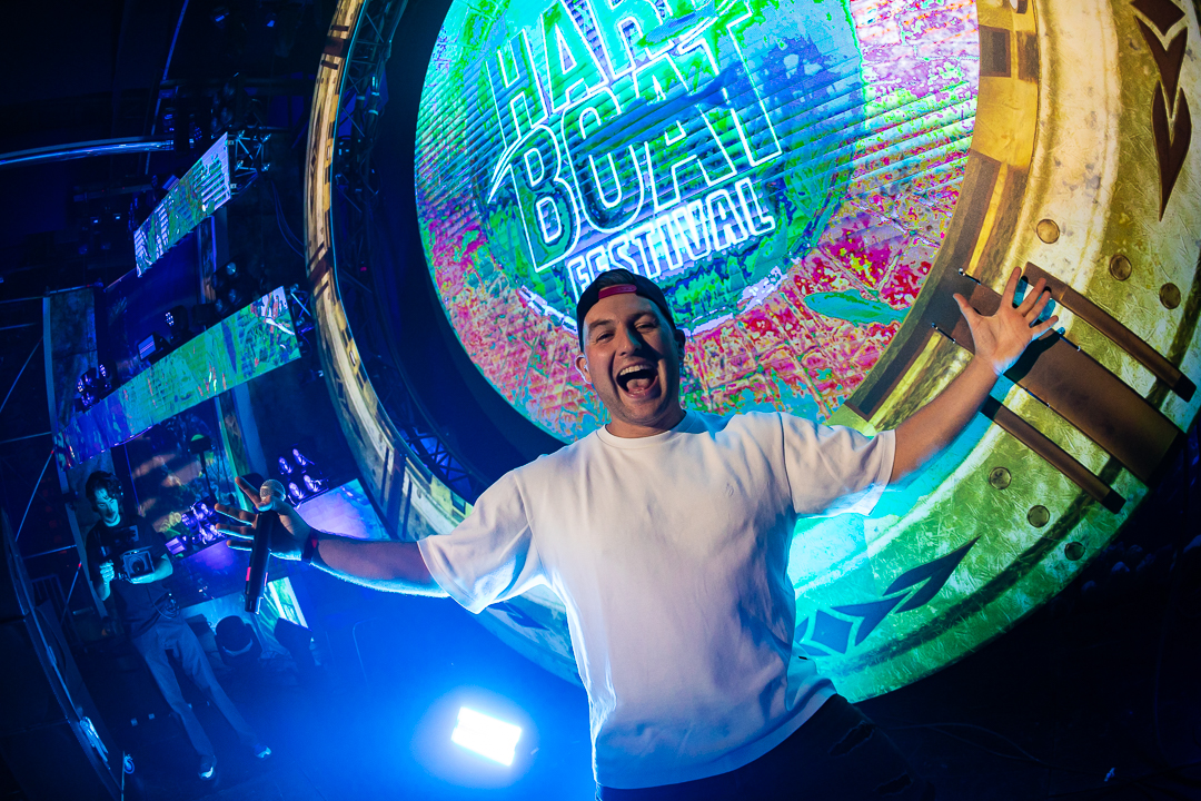 Hard Boat Festival by Wanyama-photo LR-13963