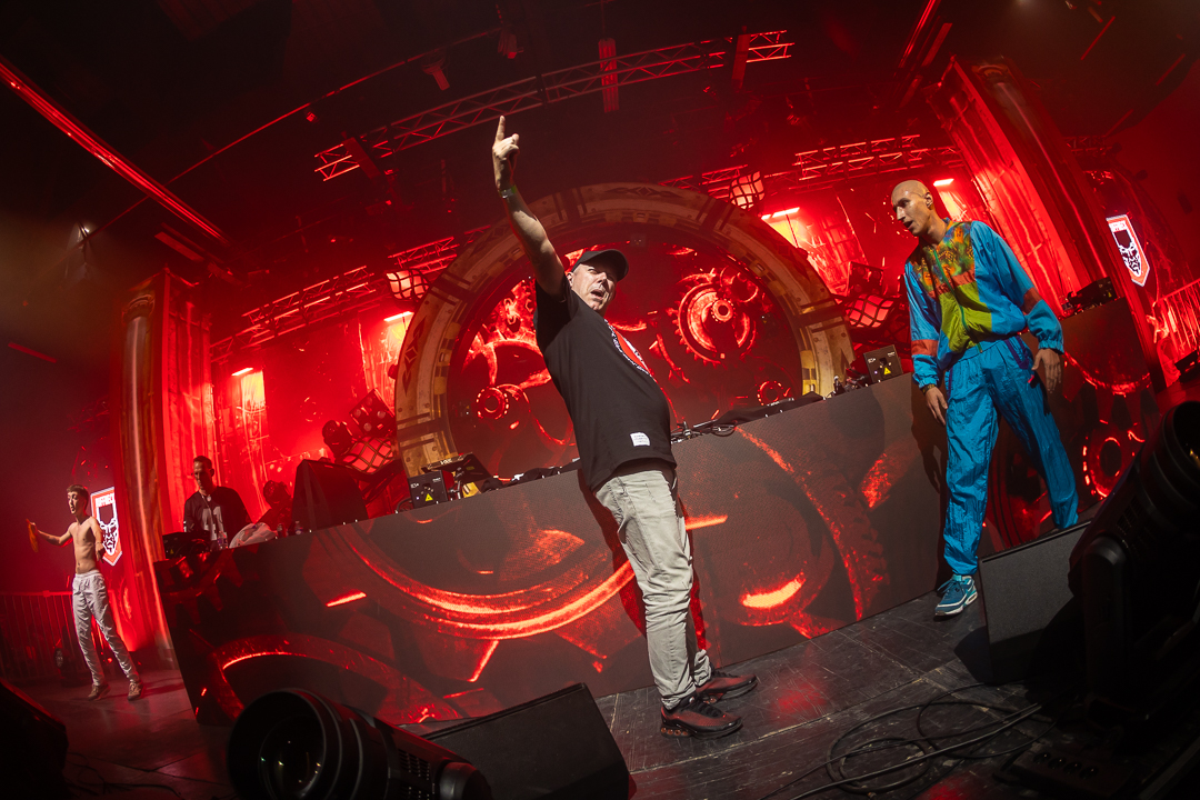 Hard Boat Festival by Wanyama-photo LR-14364