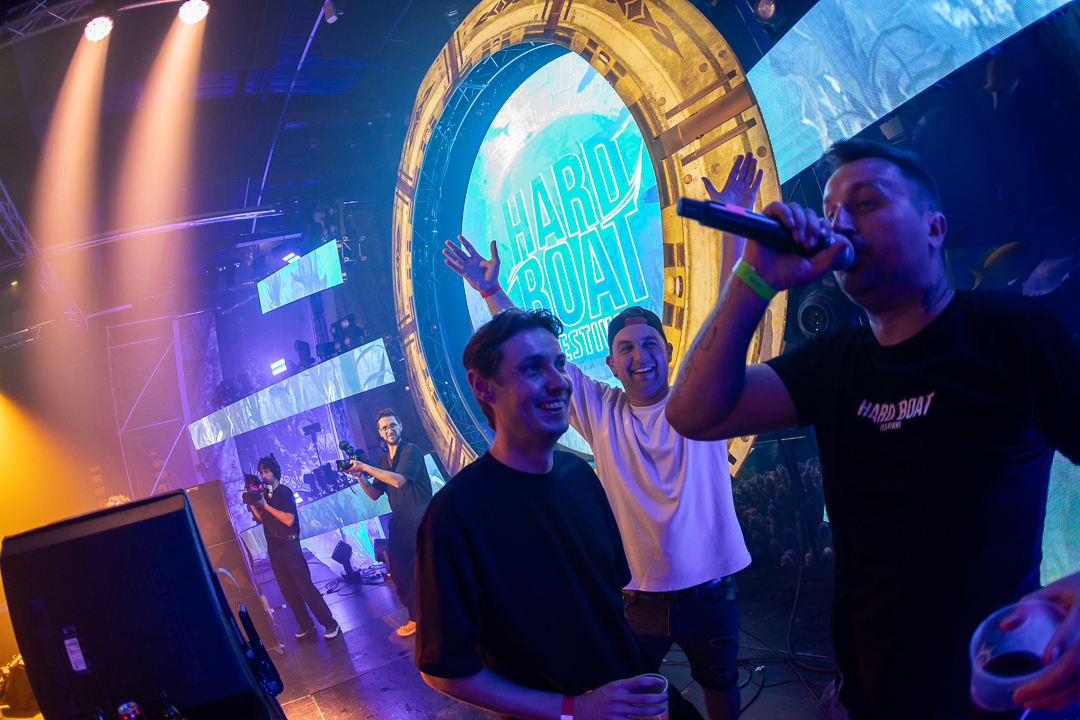 Hard Boat Festival by Wanyama-photo LR-14625