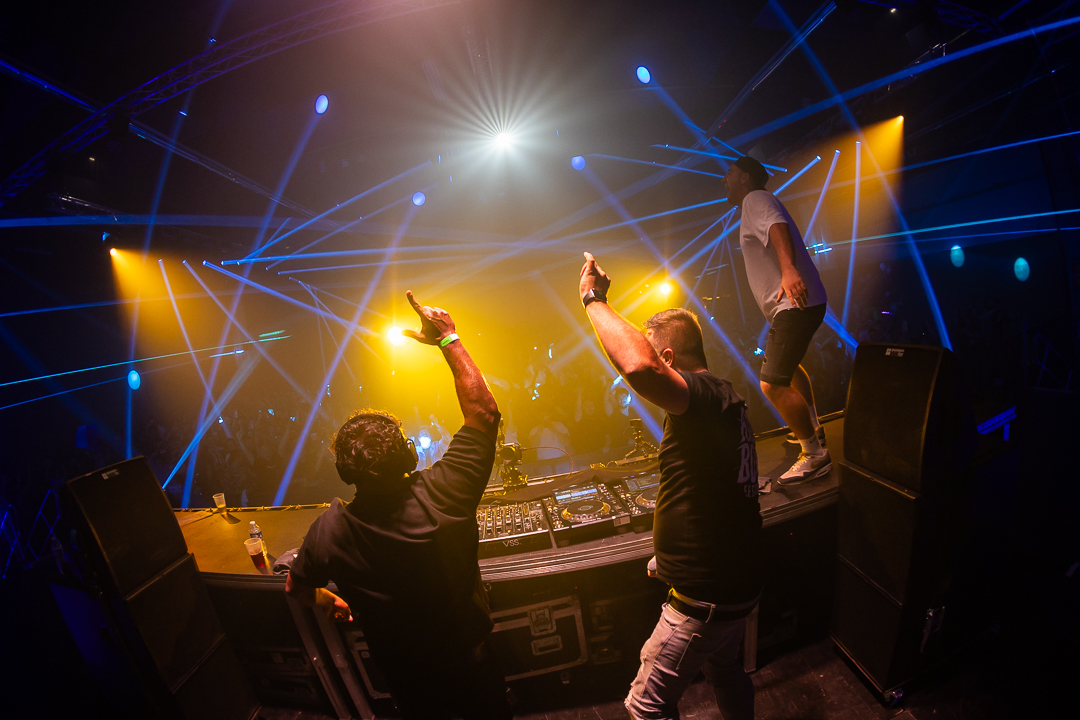 Hard Boat Festival by Wanyama-photo LR-14709