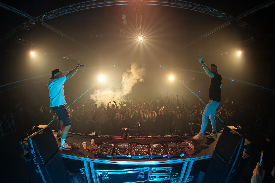 Hard Boat Festival by Wanyama-photo LR-15415