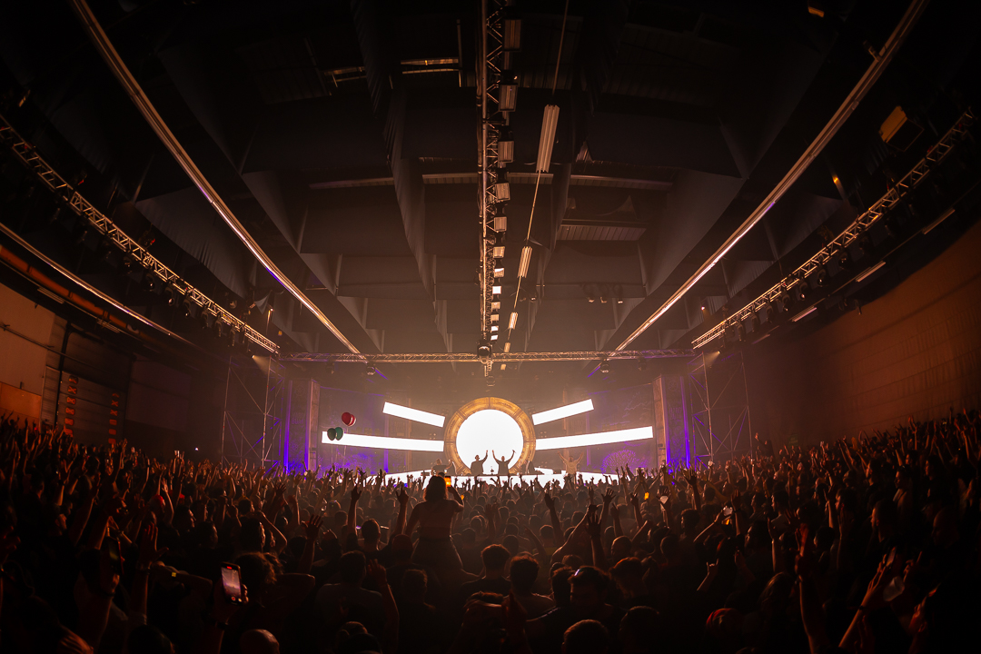 Hard Boat Festival by Wanyama-photo LR-15697