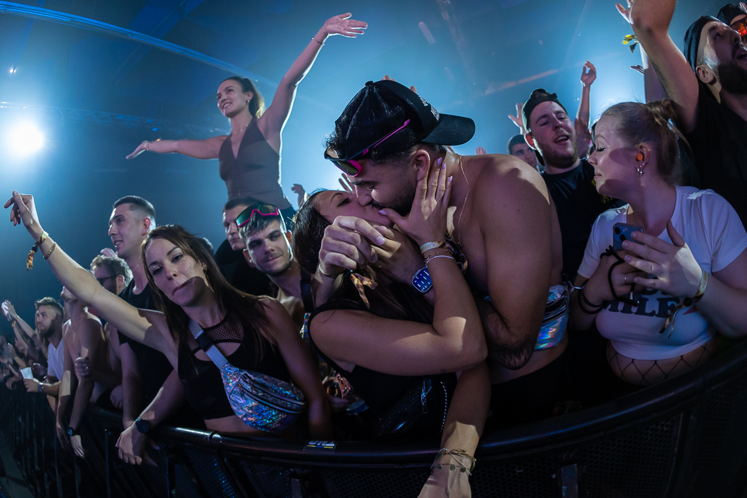 Hard Boat Festival by Wanyama-photo LR-16481