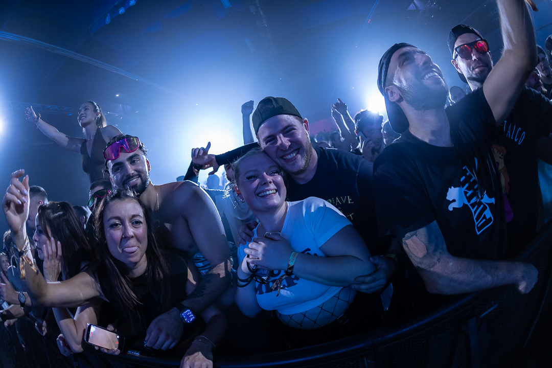 Hard Boat Festival by Wanyama-photo LR-16487