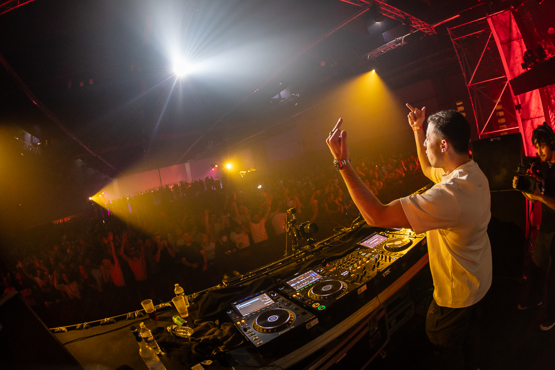 Hard Boat Festival by Wanyama-photo LR-16661