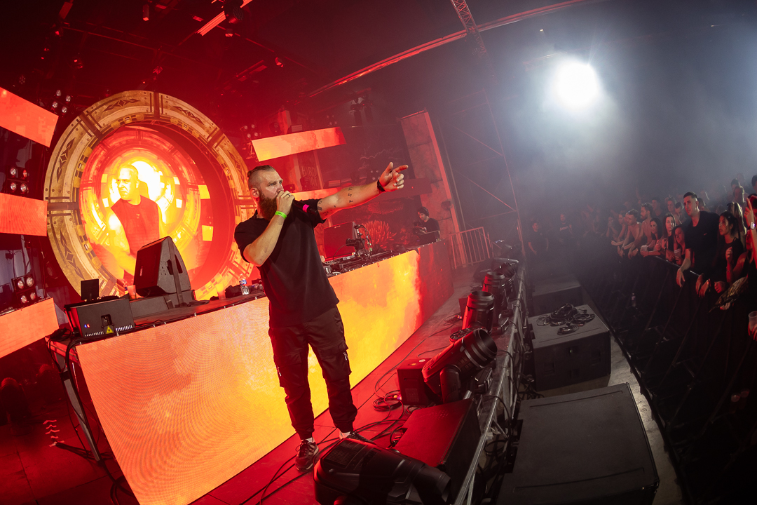 Hard Boat Festival by Wanyama-photo LR-17188