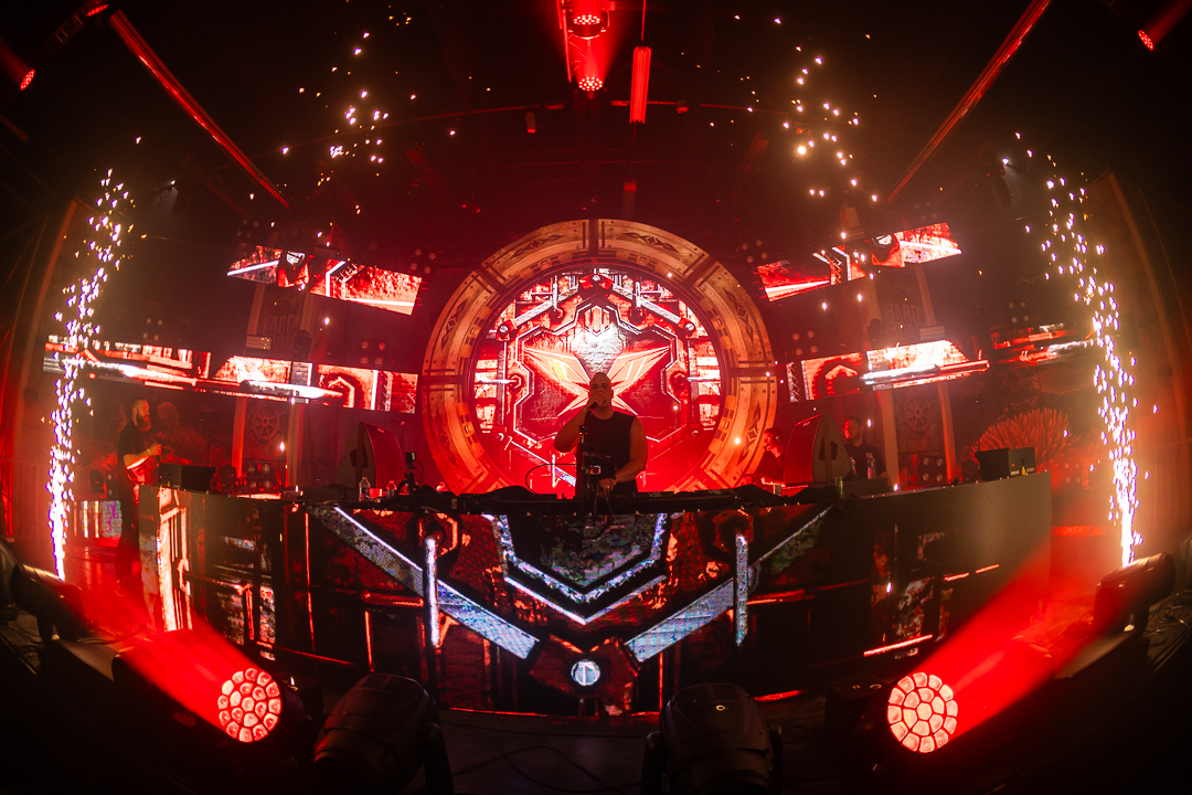 Hard Boat Festival by Wanyama-photo LR-17239