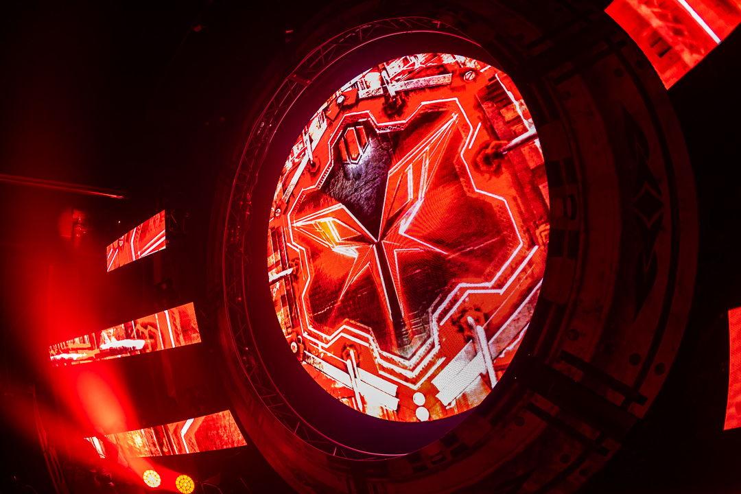 Hard Boat Festival by Wanyama-photo LR-17272