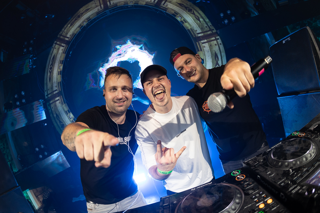 Hard Boat Festival by Wanyama-photo LR-17948