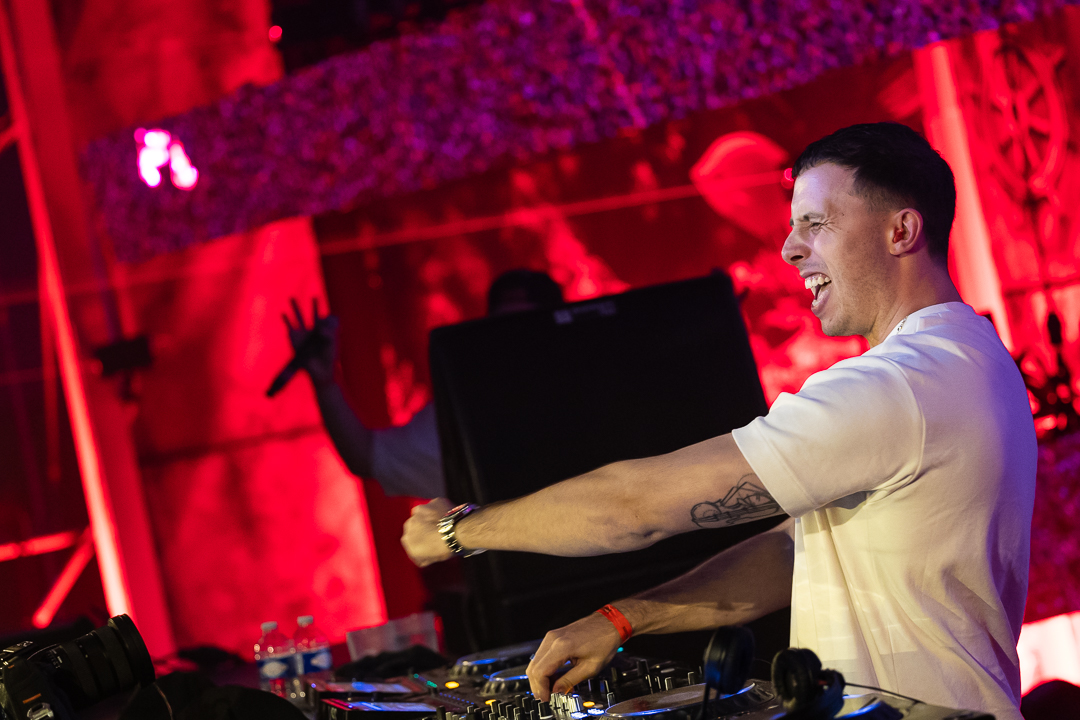 Hard Boat Festival by Wanyama-photo LR-20495