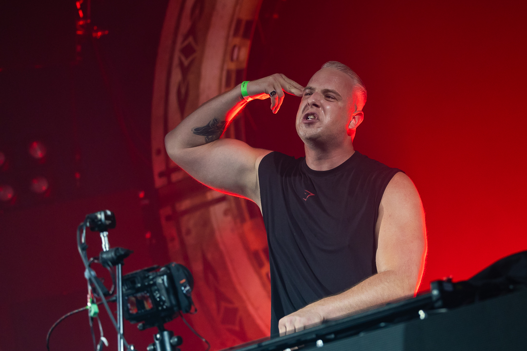 Hard Boat Festival by Wanyama-photo LR-20908