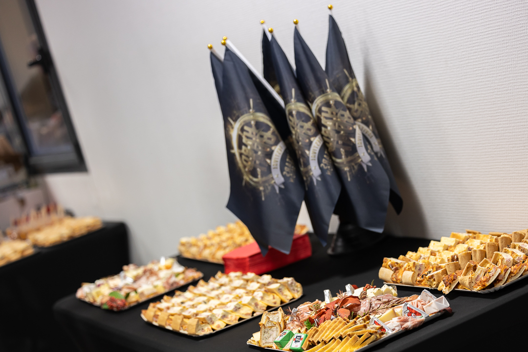 Hard Boat Festival by Wanyama-photo LR-28367