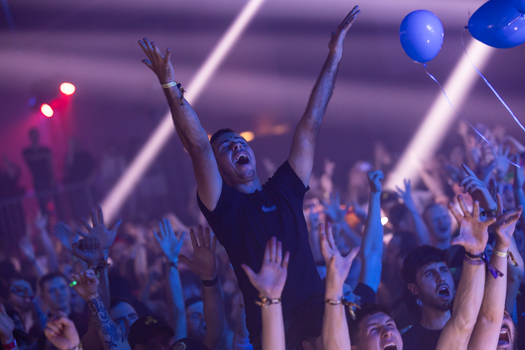 Hard Boat Festival by Wanyama-photo LR-29210